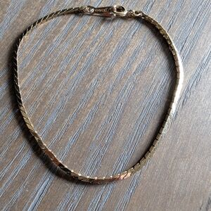 Avon Elegant Gold Chain Bracelet